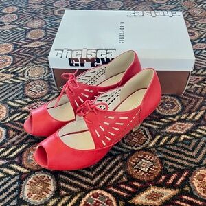 Chelsea Crew Javitz Red Pumps NWT Size 10  Lace Up, Open Toe